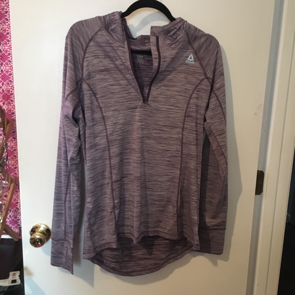 NWT Reebok activewear top with hood